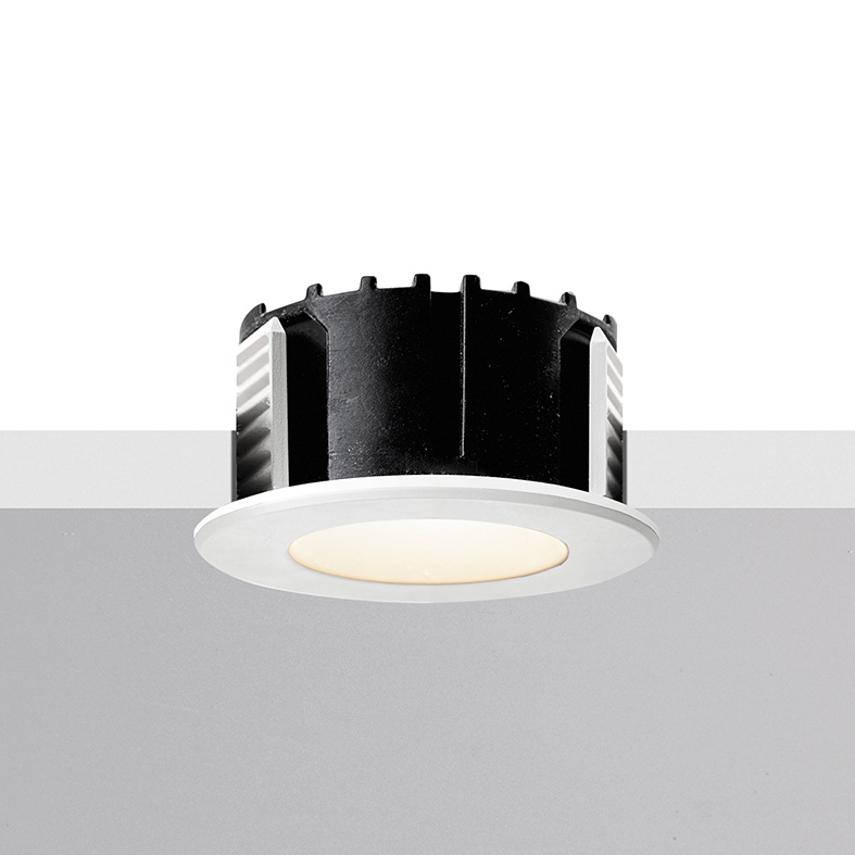 HOST – RECESSED WHITE 8W 2700K 36°IP65